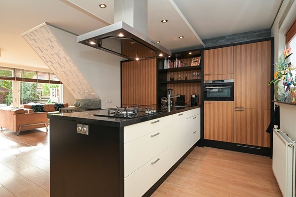 Medium property photo - Alikruikhof 6, 2492 SG Den Haag